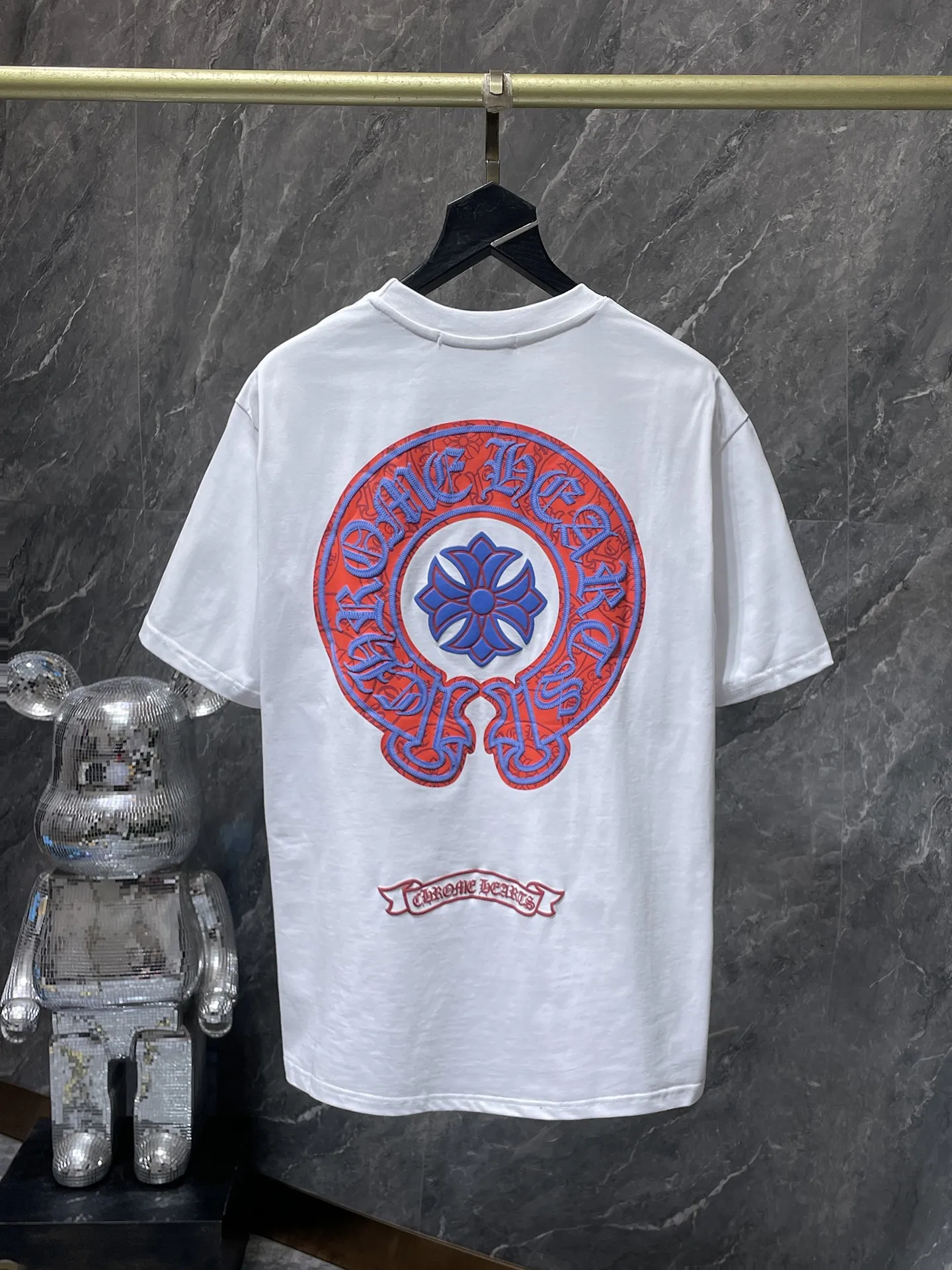 P146 New Chrome Hearts 25ss high version released in summer! ! High-weight, environmentally friendly and high-quality top-quality fabrics 260g~270g Crow Sanskrit horseshoe foam short-sleeves. Counter synchronization. 1:1 replica version. Recommended colors: white, black